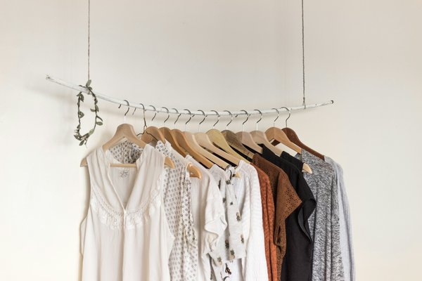Building a Chic and Professional Capsule Wardrobe: Tips for Fashionable Work Attire